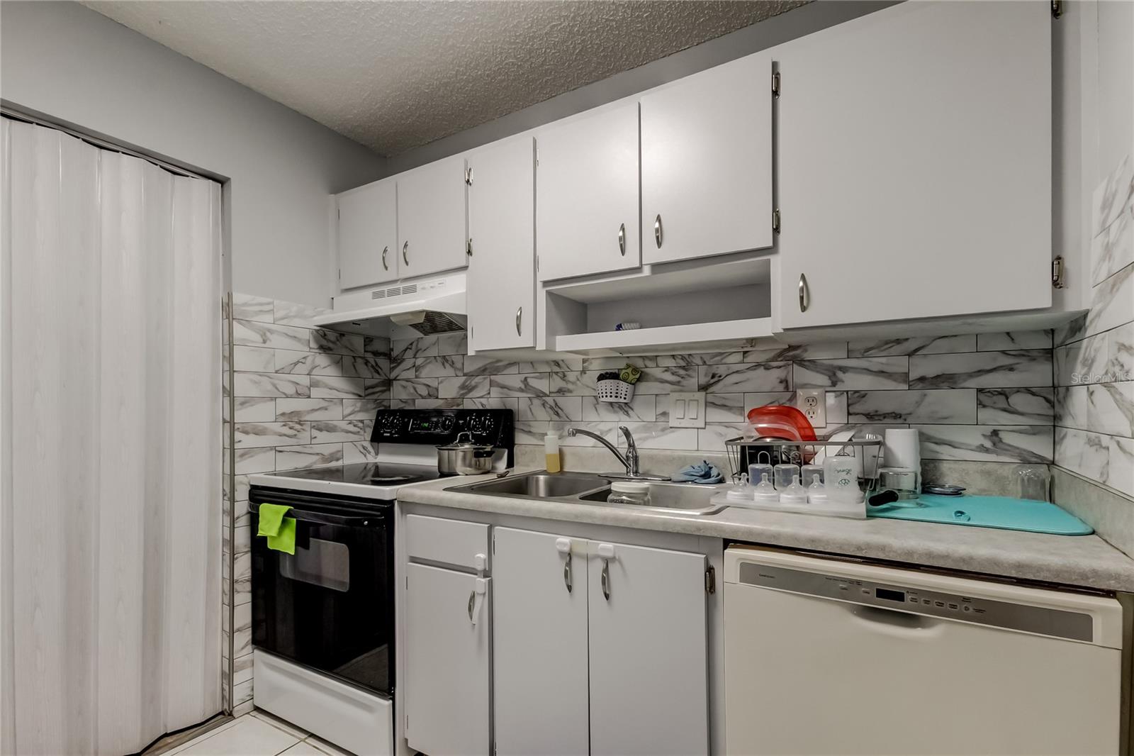 FOX CHASE WEST CONDO - Residential