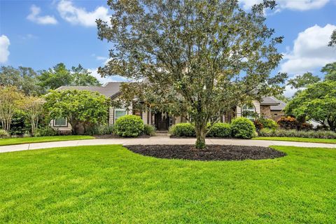 A home in LAKE MARY