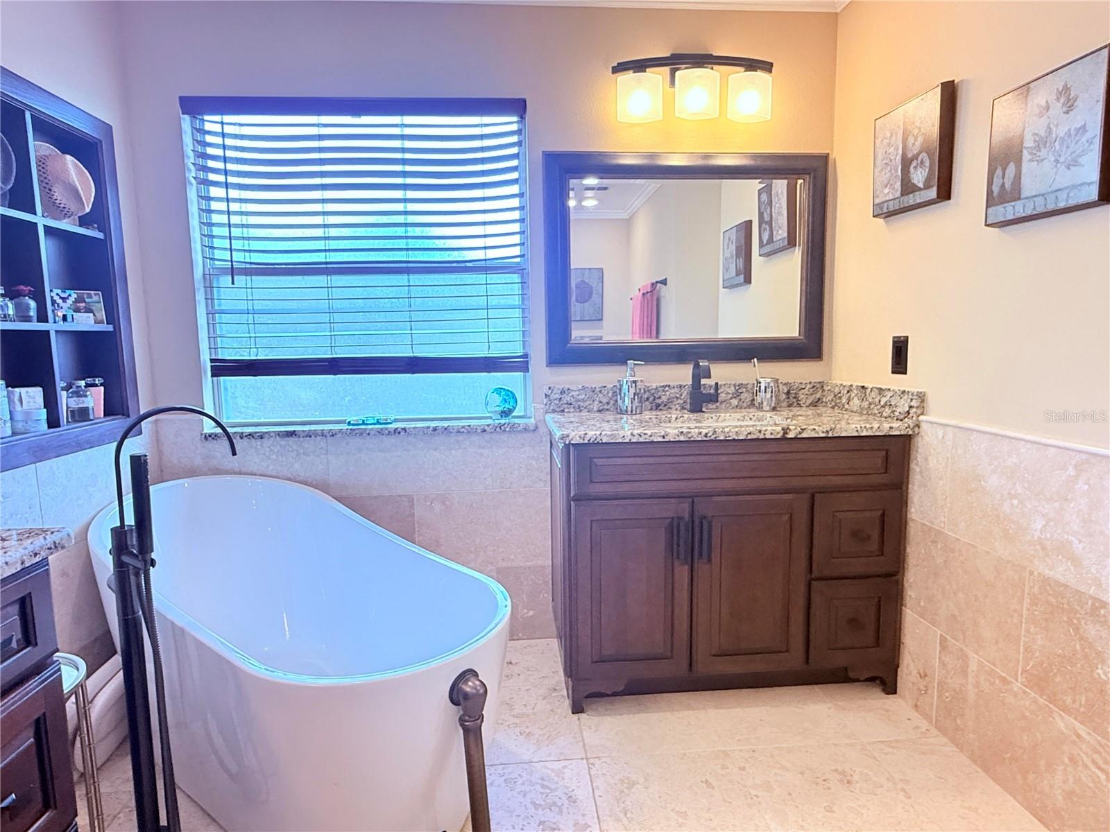 KENSINGTON AT EASTWOOD - Residential