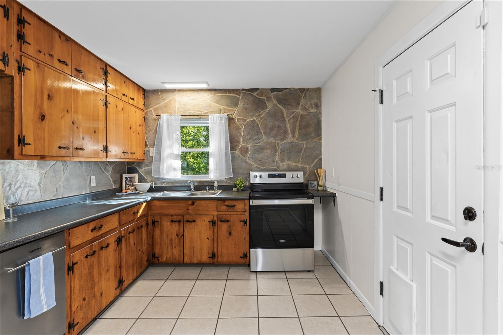 ANGLEWOOD REP - Residential