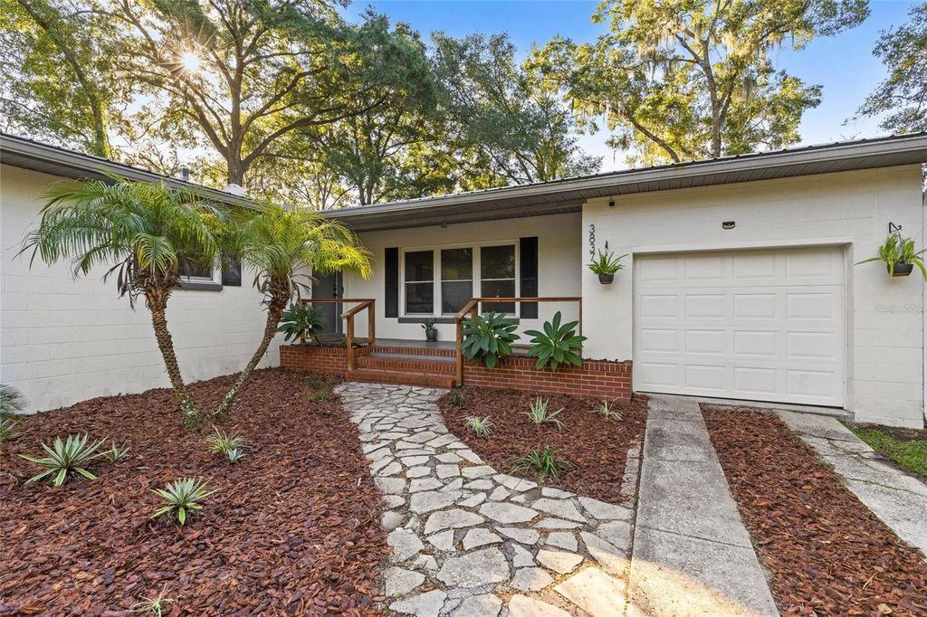 Photo of 3837 SW 1st Avenue, Gainesville, FL 32607 (MLS # GC534921)