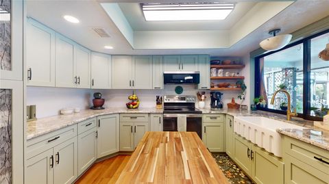 Tiny photo for 307 N Kinglet Avenue, Hernando, FL 34442 (MLS # OM701894)