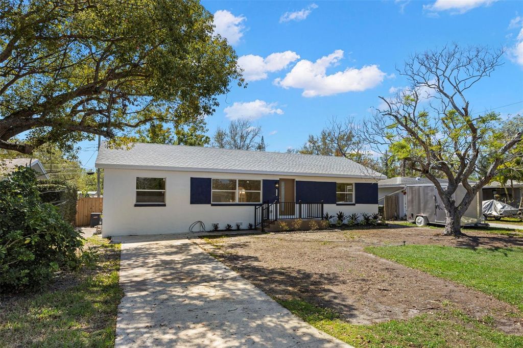 Photo of 2221 Terrace Drive N, Clearwater, FL 33765 (MLS # TB8484442)