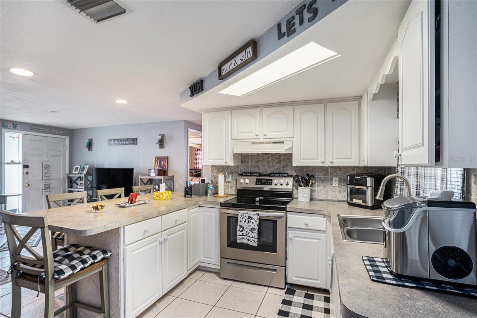HOLIDAY LAKE ESTATES - Residential