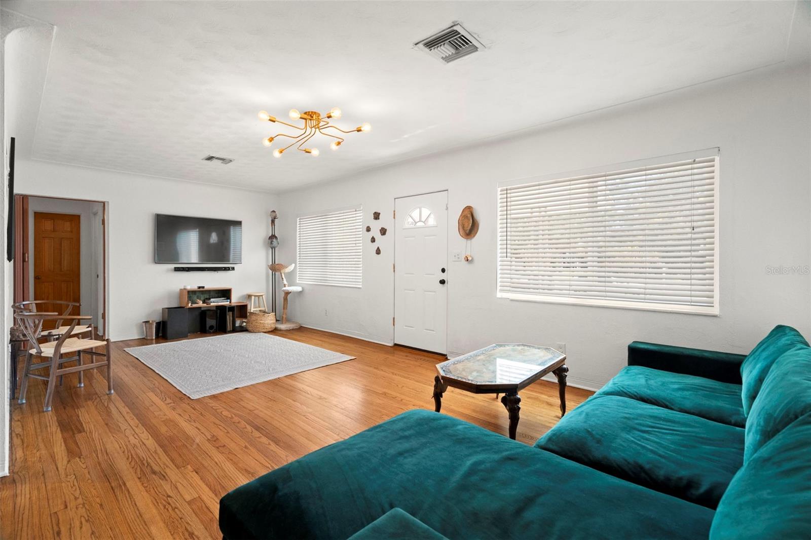 CENTRAL PASADENA - Residential