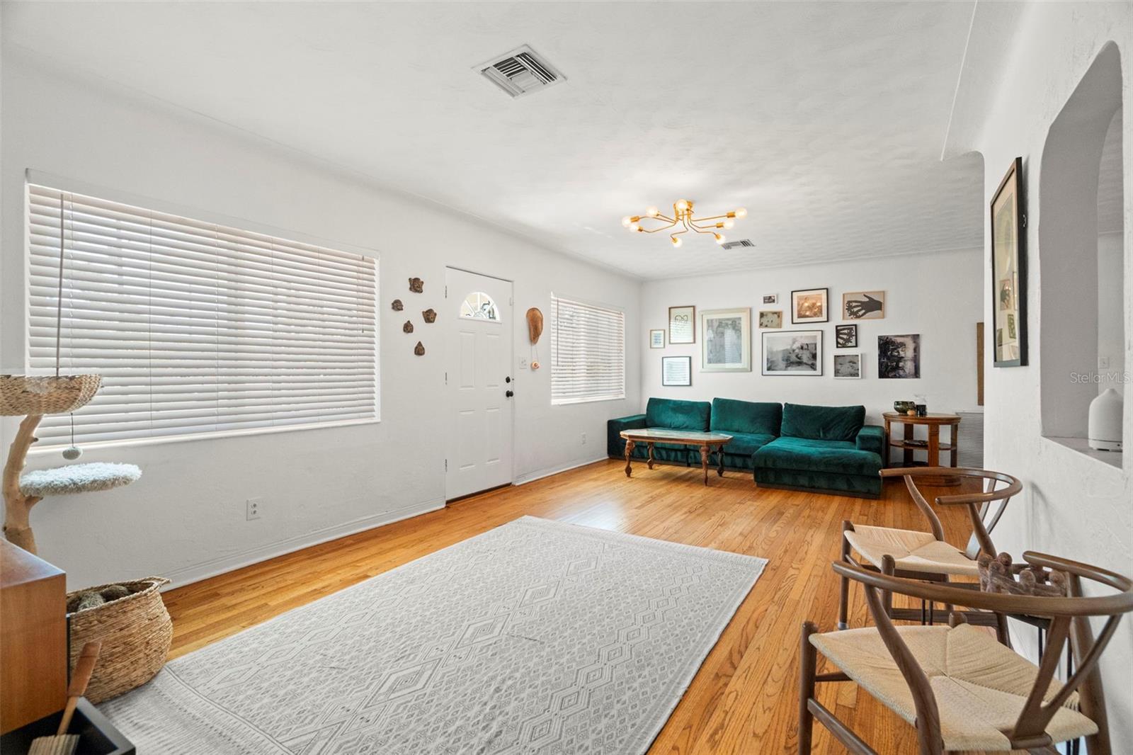 CENTRAL PASADENA - Residential