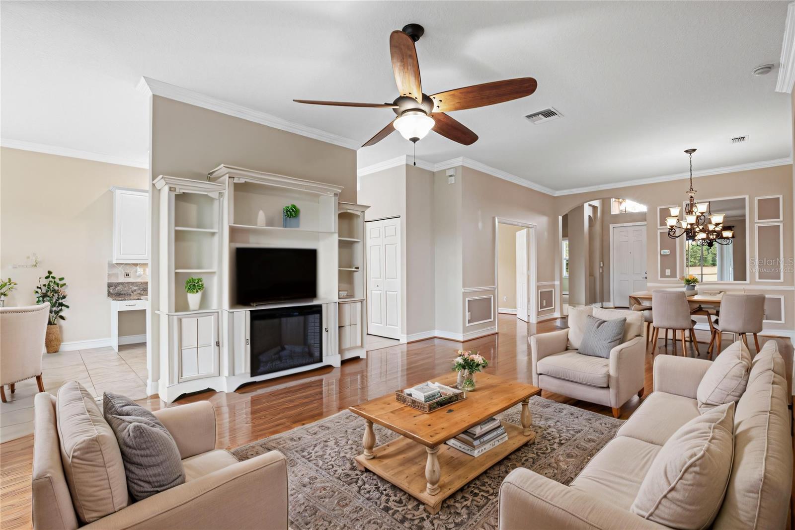 4936 SANDY BROOK CIRCLE