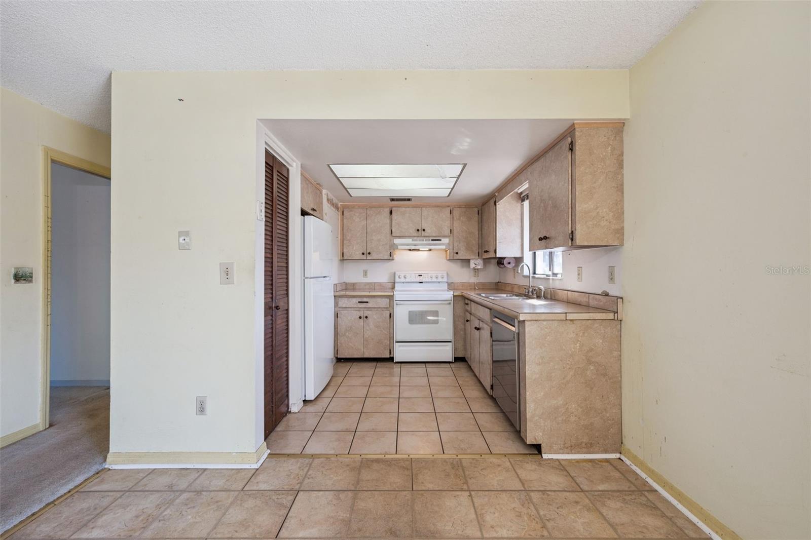 SKY LARK SUB - Residential