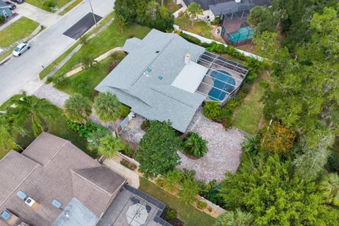 A home in LONGWOOD