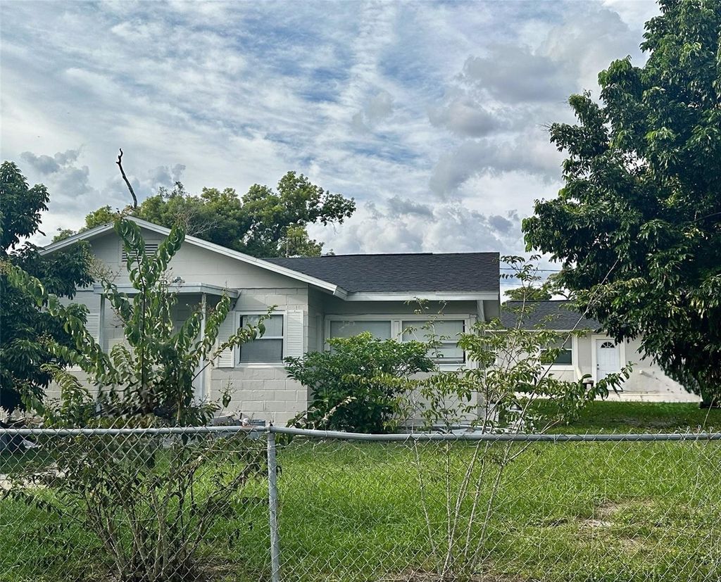 Photo of 1426 E Holland Avenue, Tampa, FL 33612 (MLS # TB8426354)