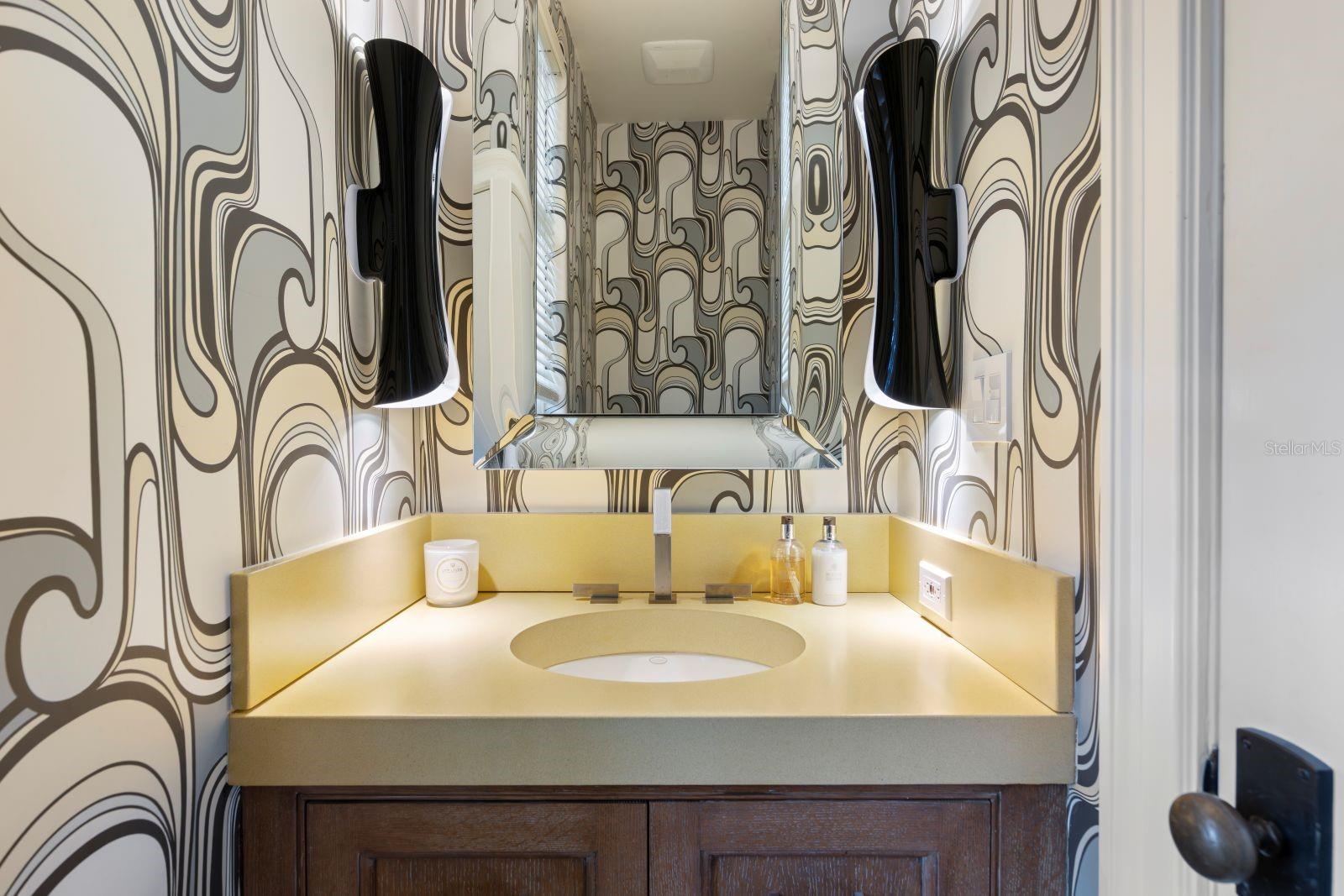 ADAMS GROVE - Residential