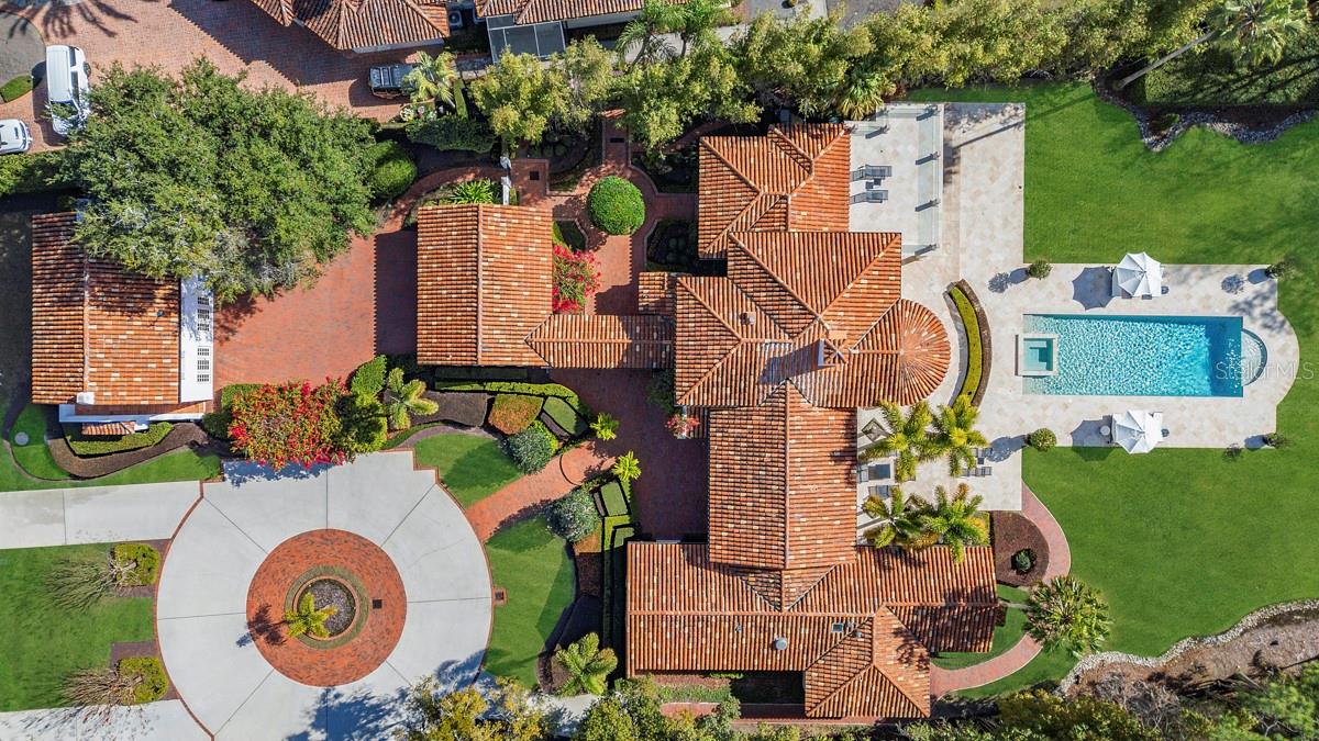 ADAMS GROVE - Residential