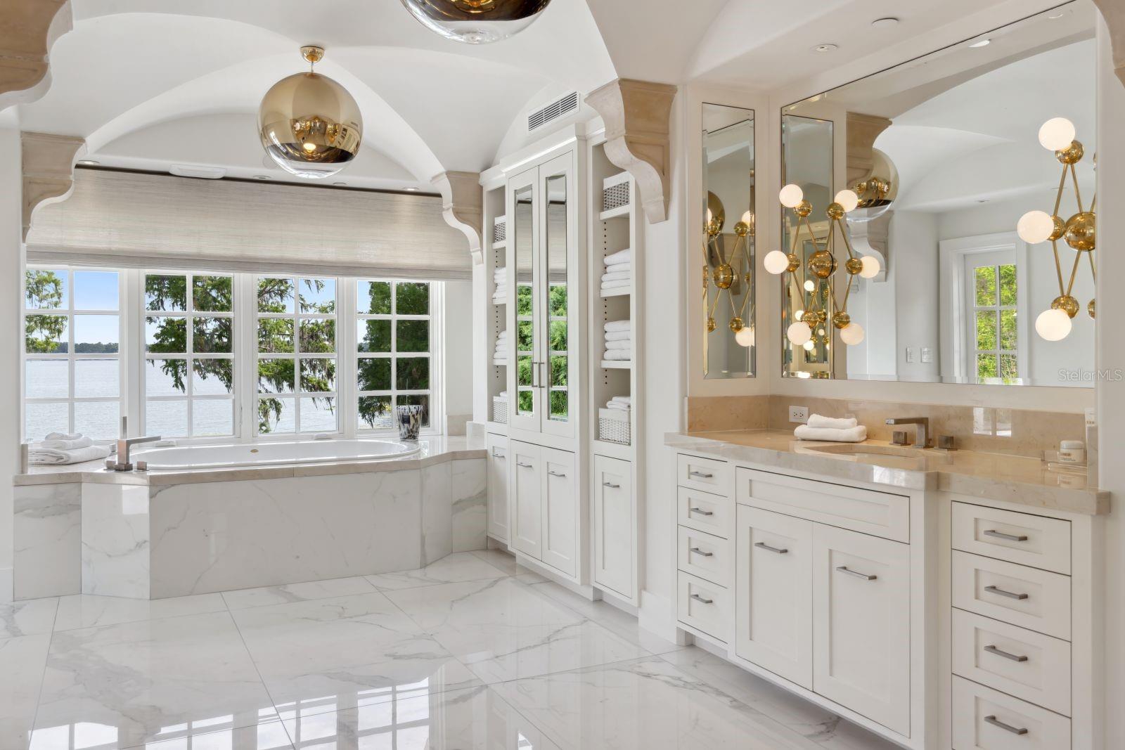 ADAMS GROVE - Residential