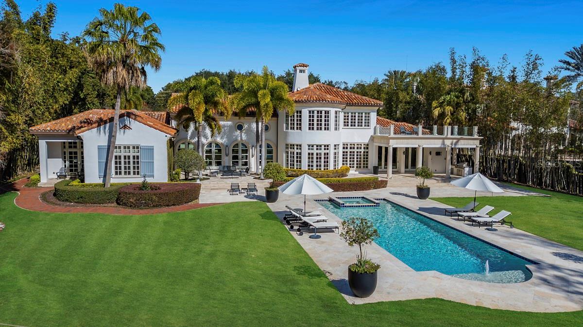 ADAMS GROVE - Residential