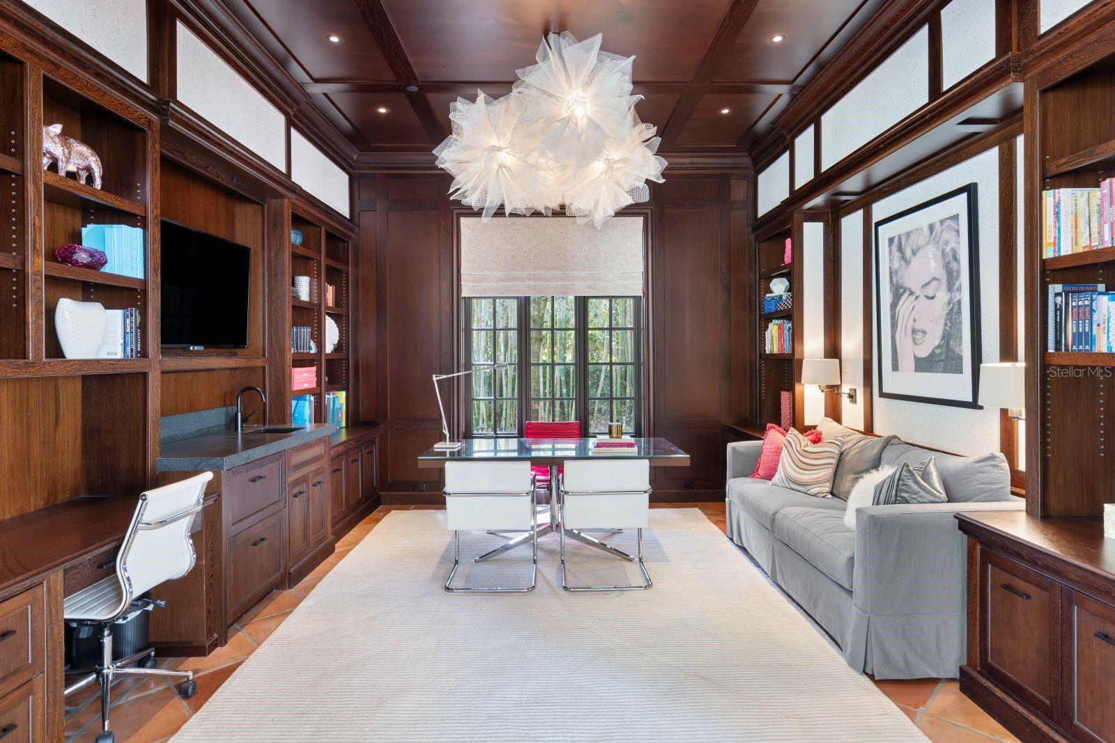 ADAMS GROVE - Residential