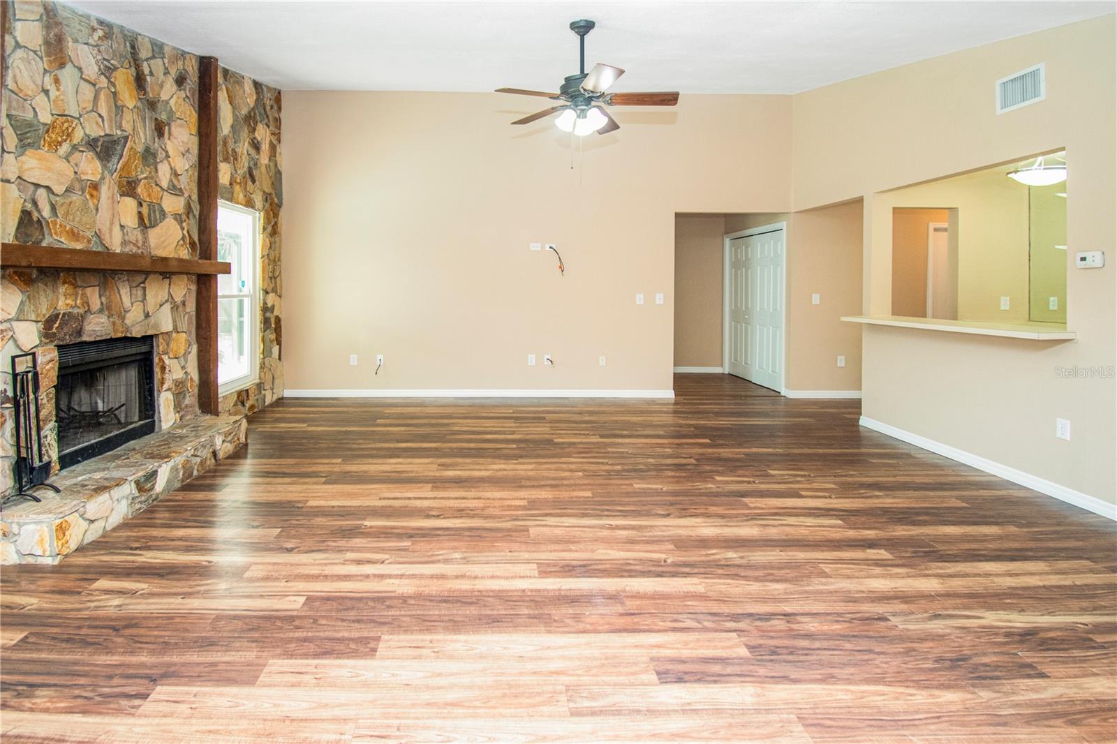 LAKE SARASOTA - Residential