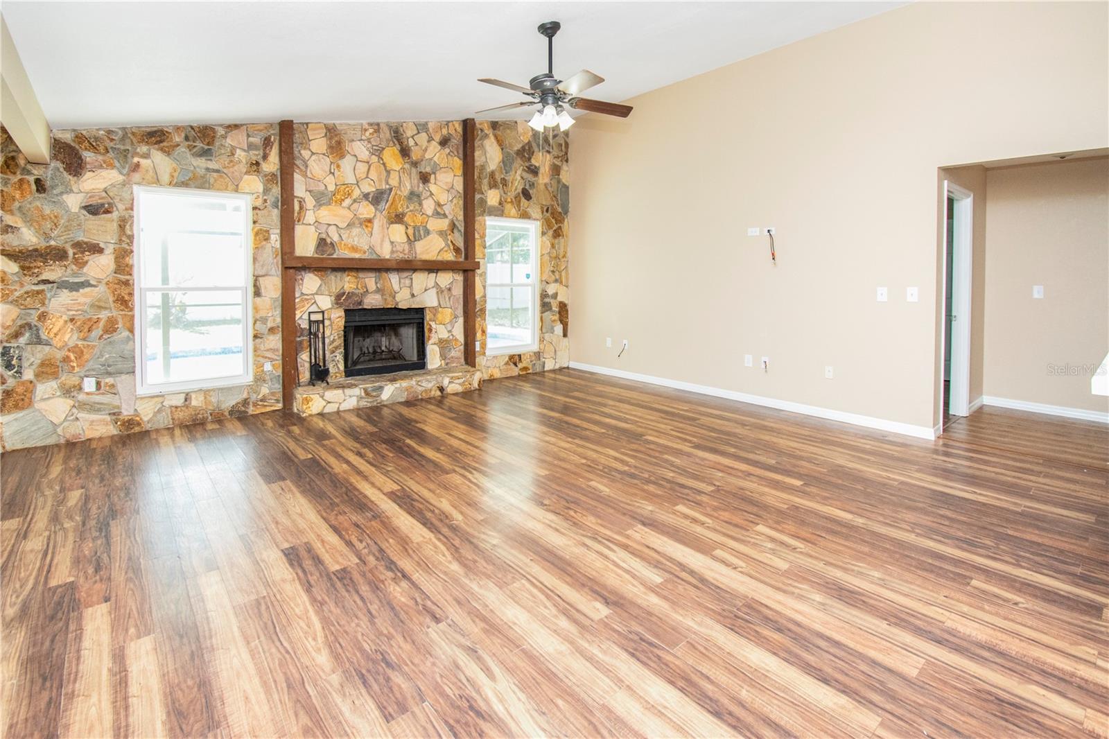 LAKE SARASOTA - Residential