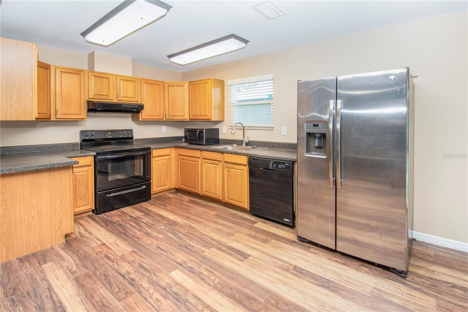 LAKE SARASOTA - Residential