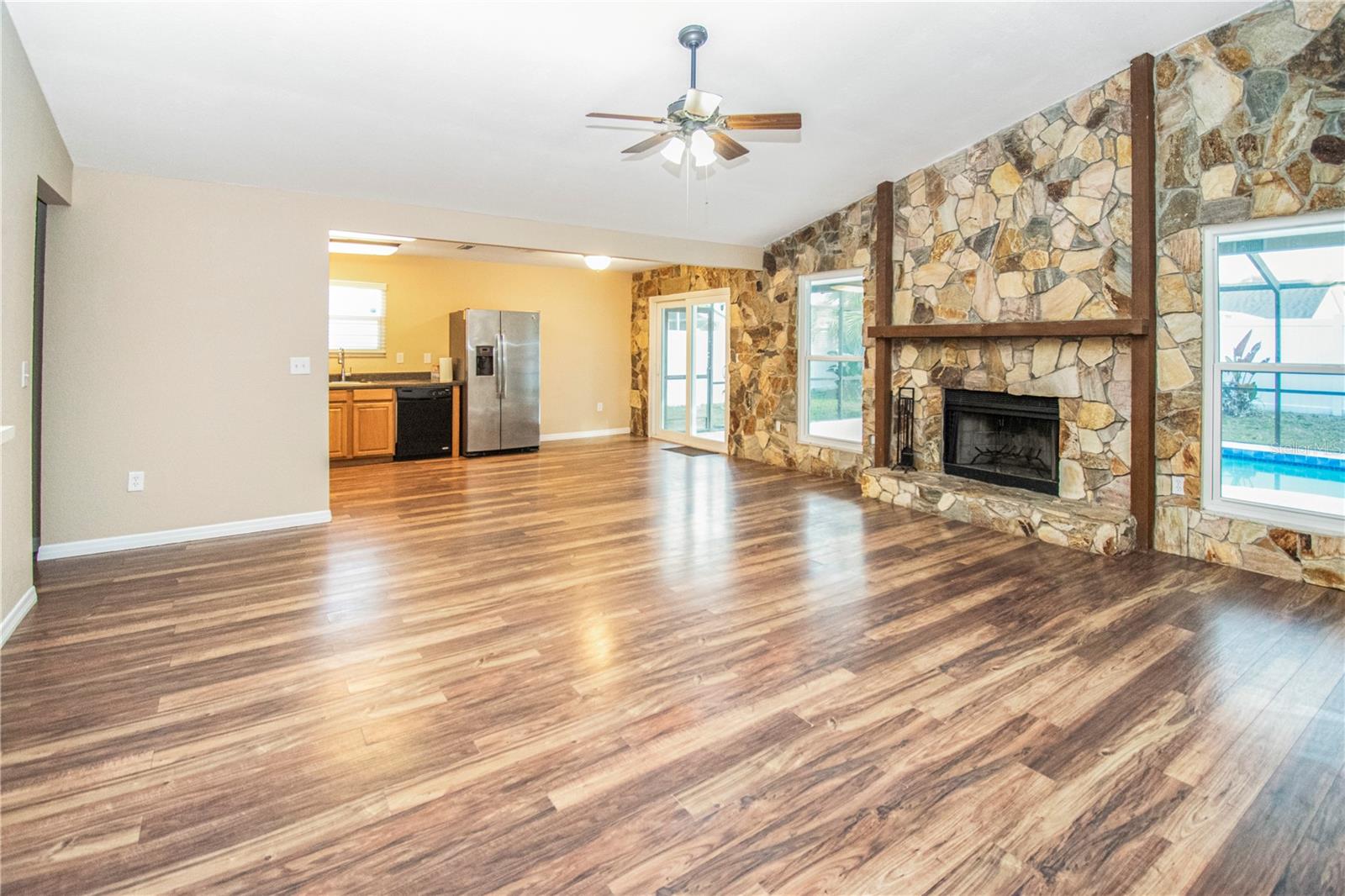 LAKE SARASOTA - Residential