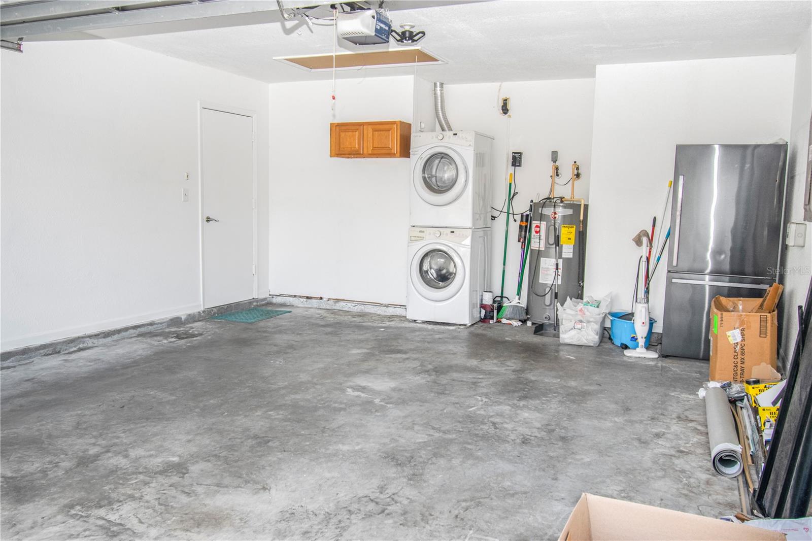 LAKE SARASOTA - Residential