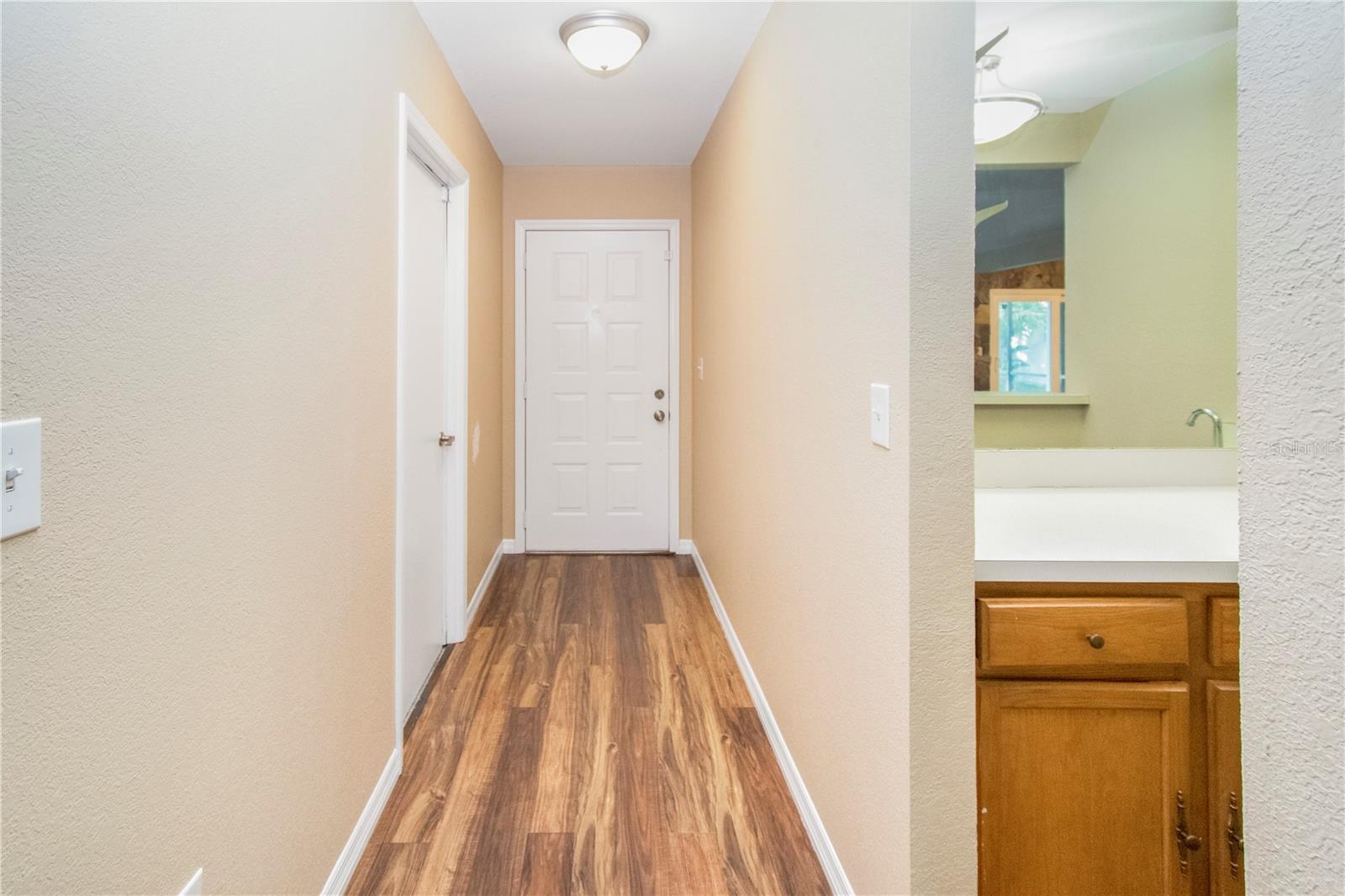 LAKE SARASOTA - Residential