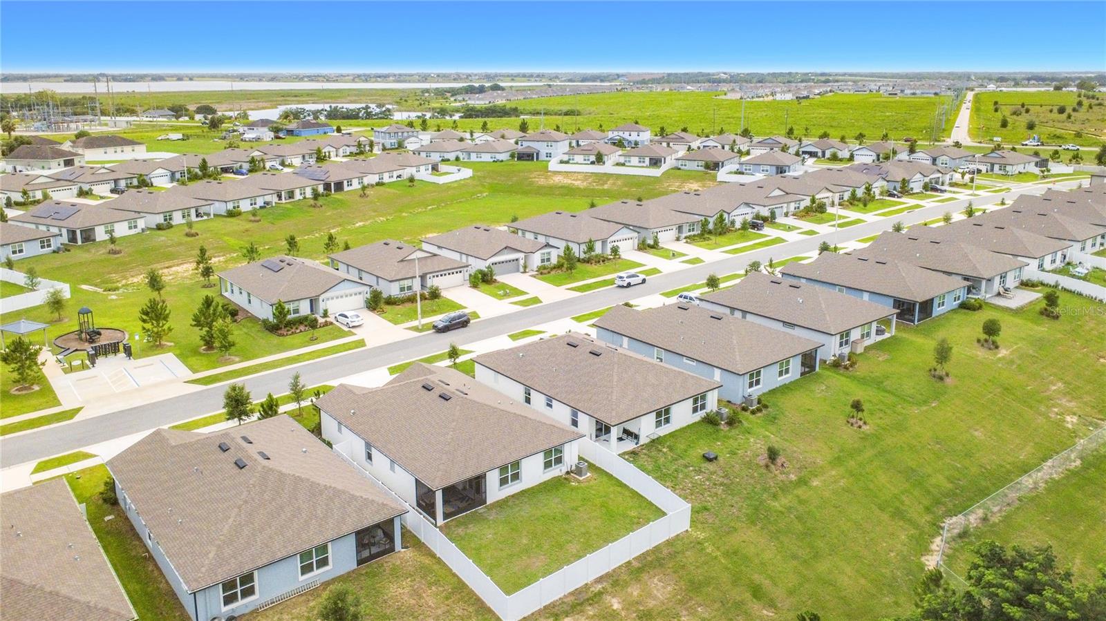 LAKE ALFRED PINES - Residential