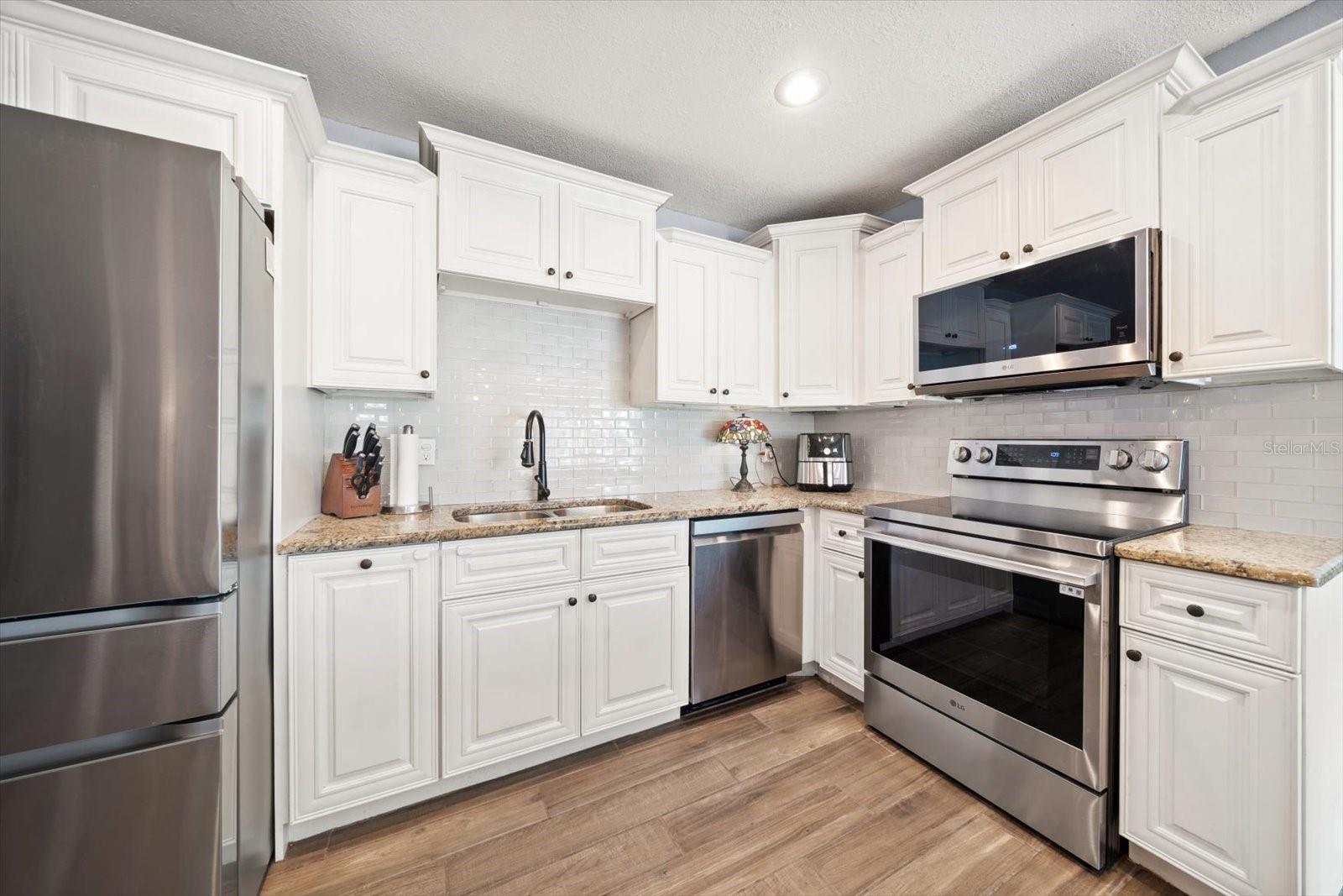 SEMINOLE GROVE ESTATES WEST ADD - Residential Lease