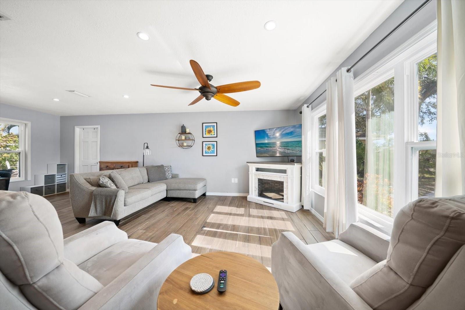 SEMINOLE GROVE ESTATES WEST ADD - Residential Lease