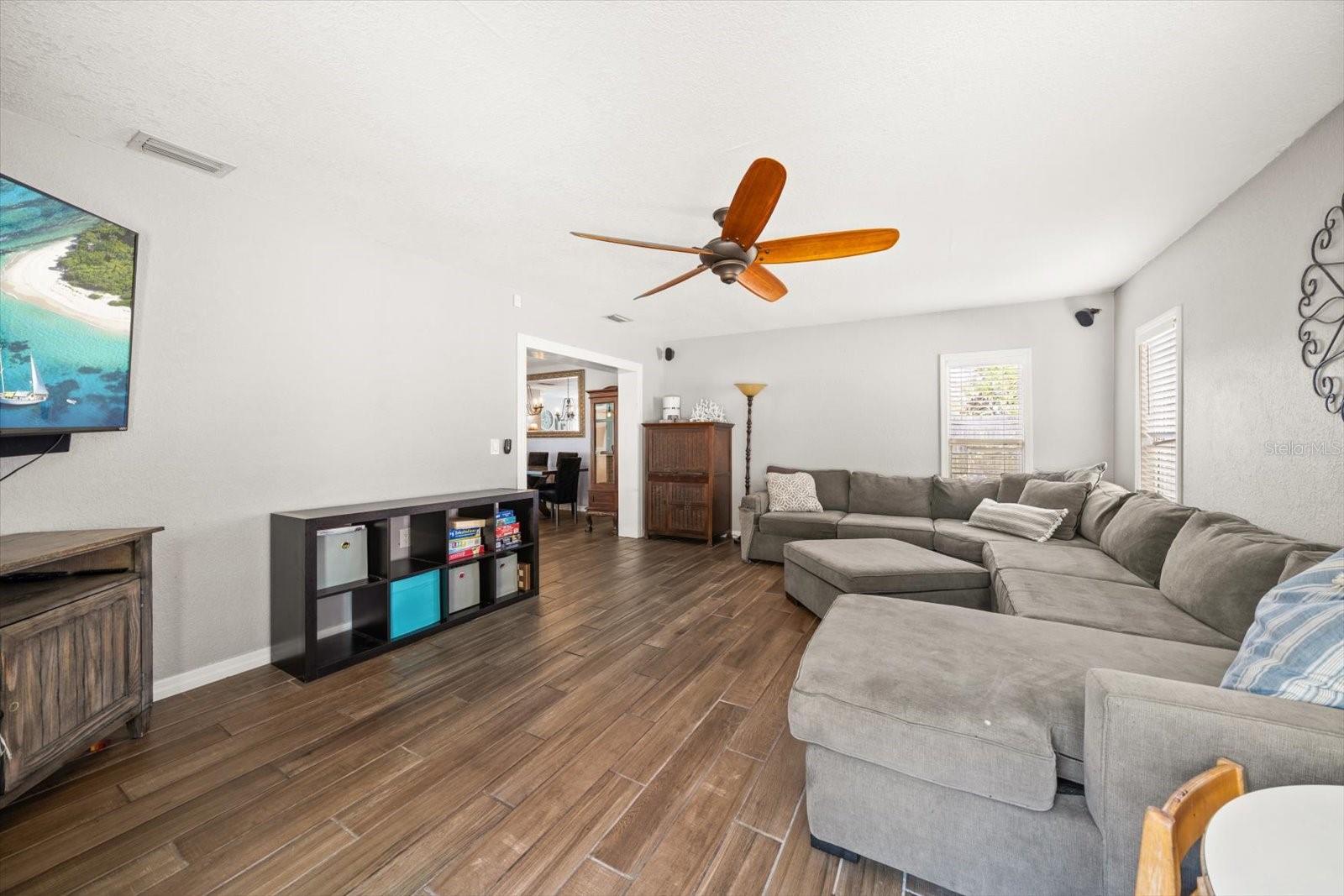 SEMINOLE GROVE ESTATES WEST ADD - Residential Lease