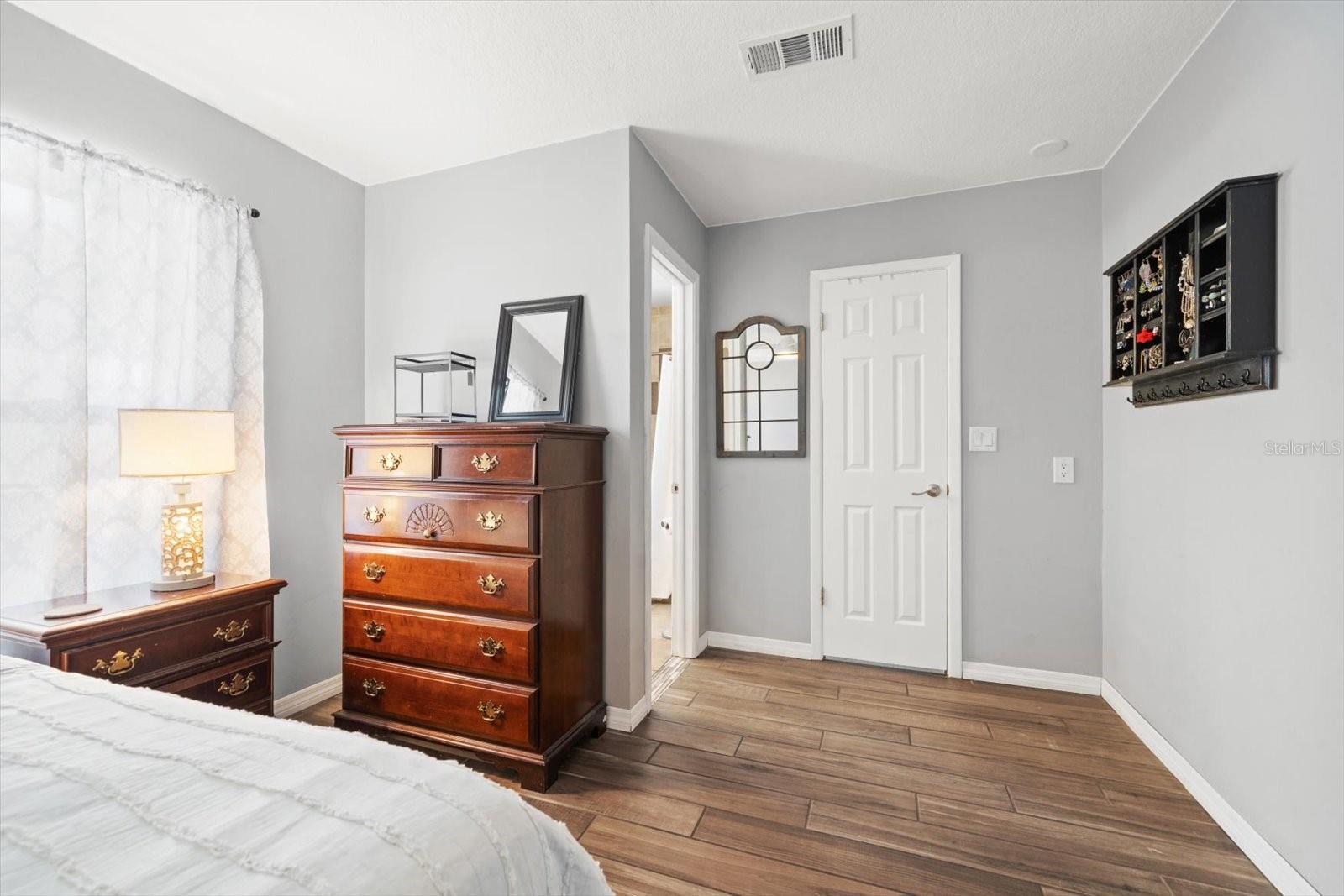 SEMINOLE GROVE ESTATES WEST ADD - Residential Lease