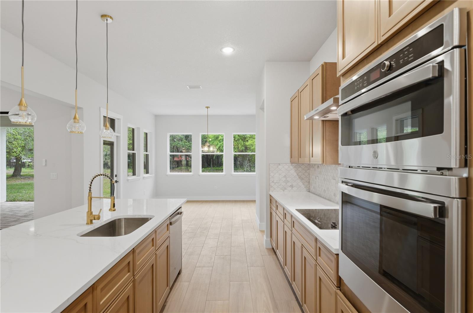 REGAL POINT ESTATES UNIT 1 - Residential