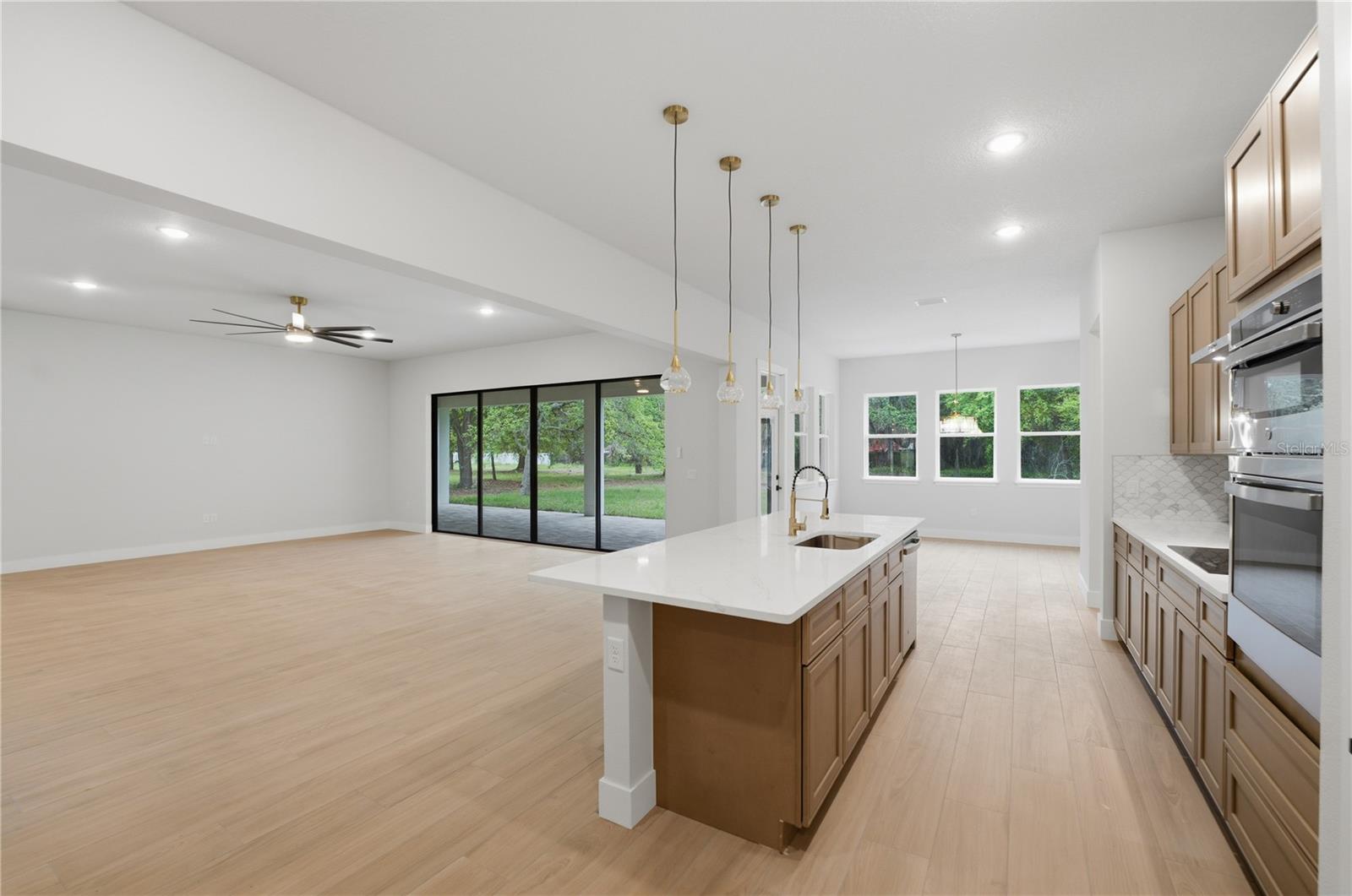 REGAL POINT ESTATES UNIT 1 - Residential