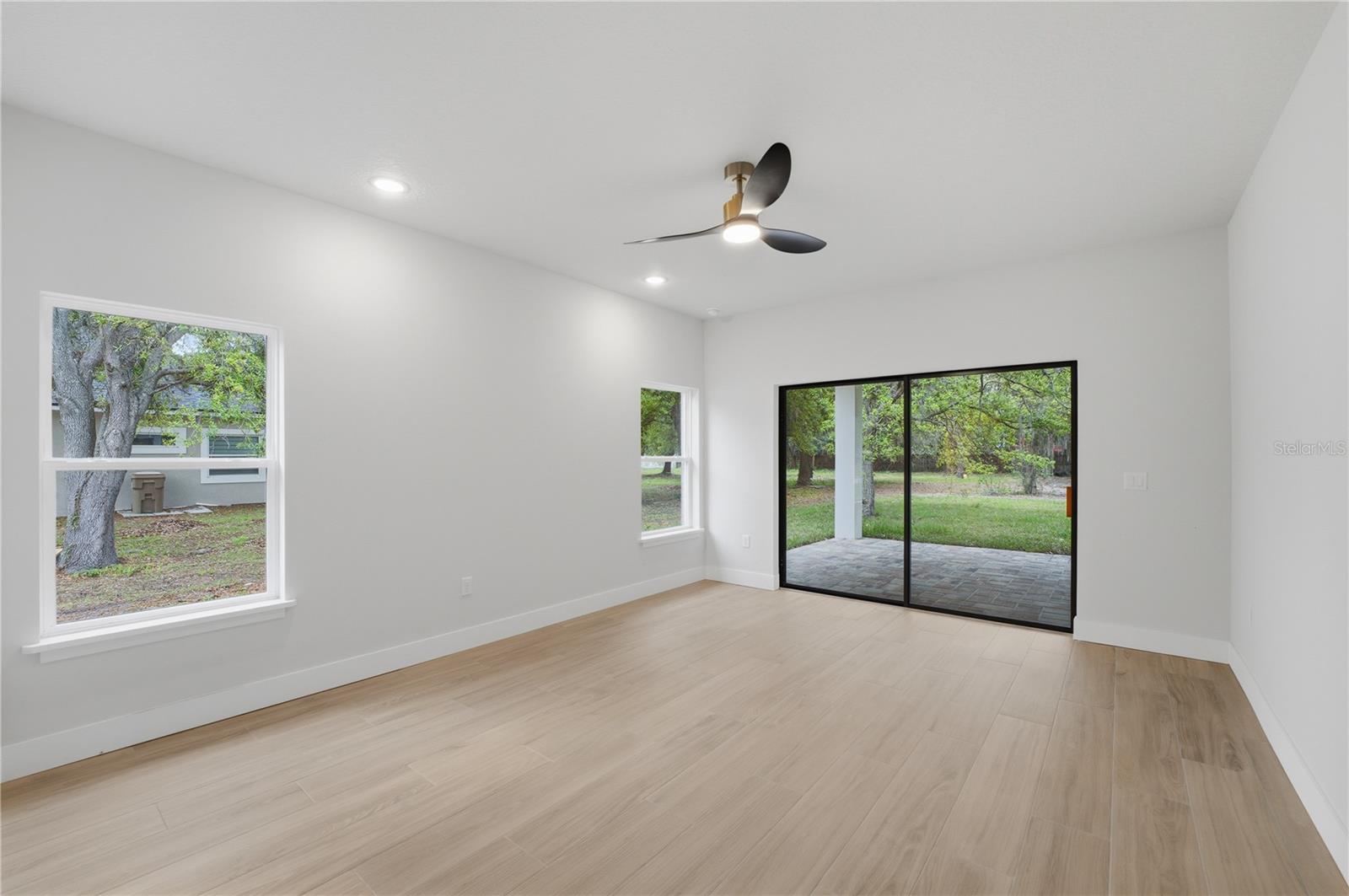 REGAL POINT ESTATES UNIT 1 - Residential