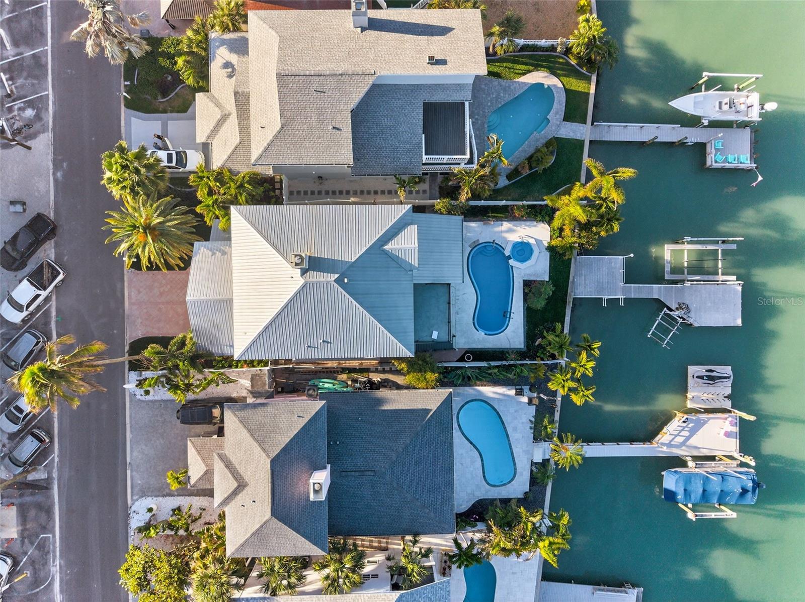 SUNSET LANDINGS - Residential