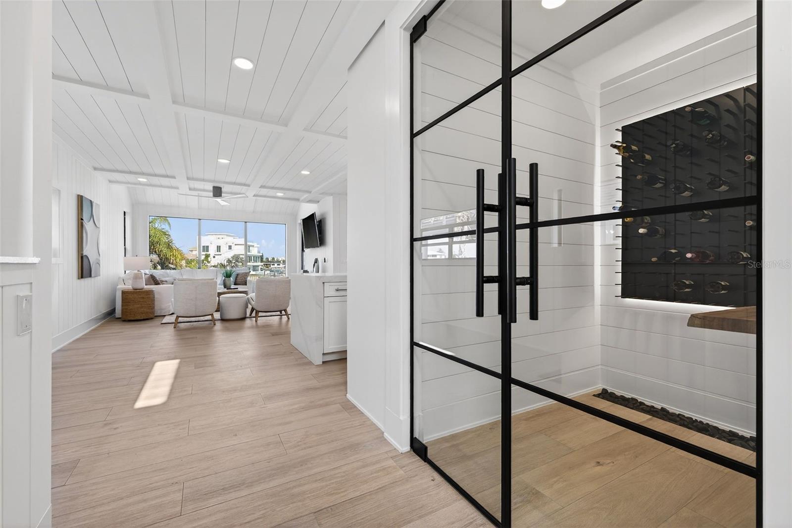 SUNSET LANDINGS - Residential