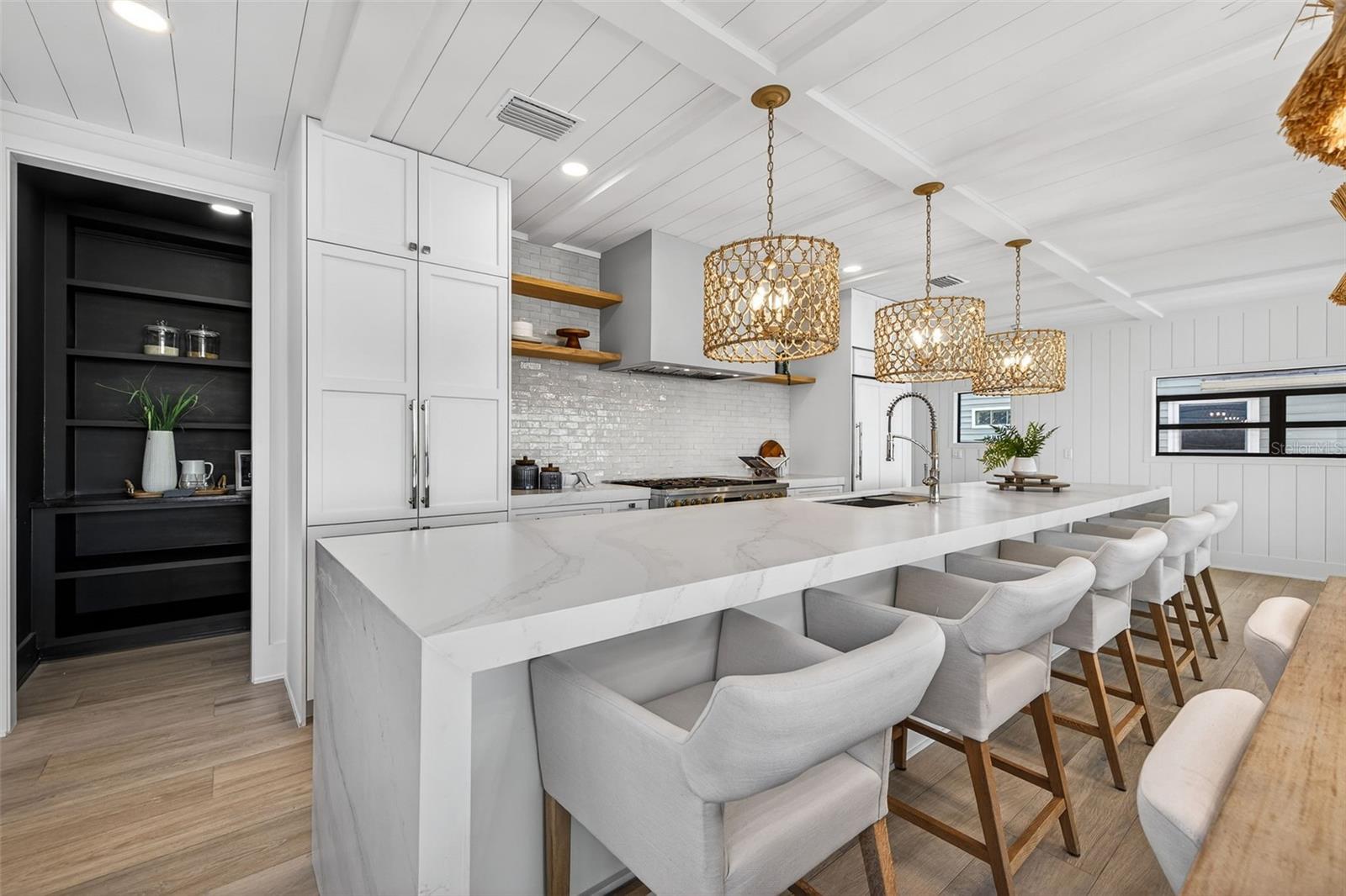 SUNSET LANDINGS - Residential