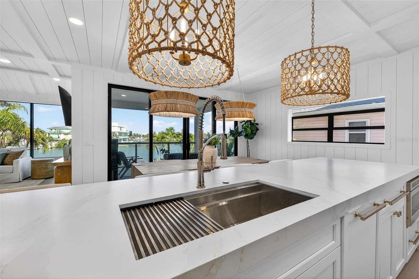 SUNSET LANDINGS - Residential