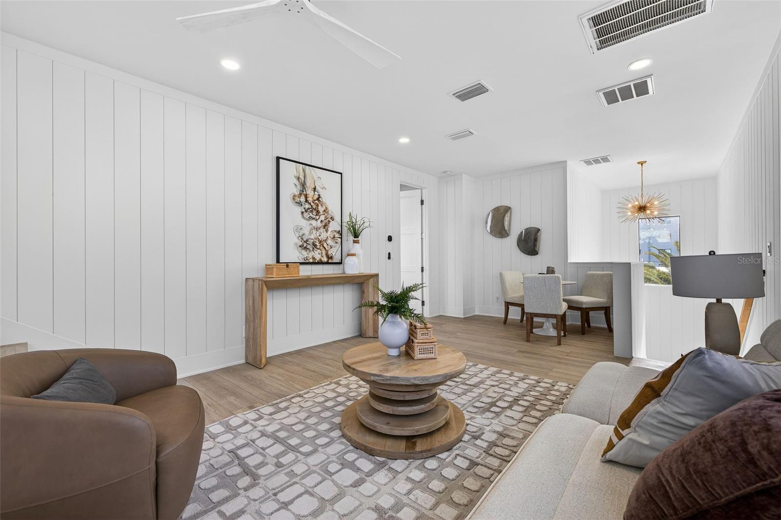 SUNSET LANDINGS - Residential