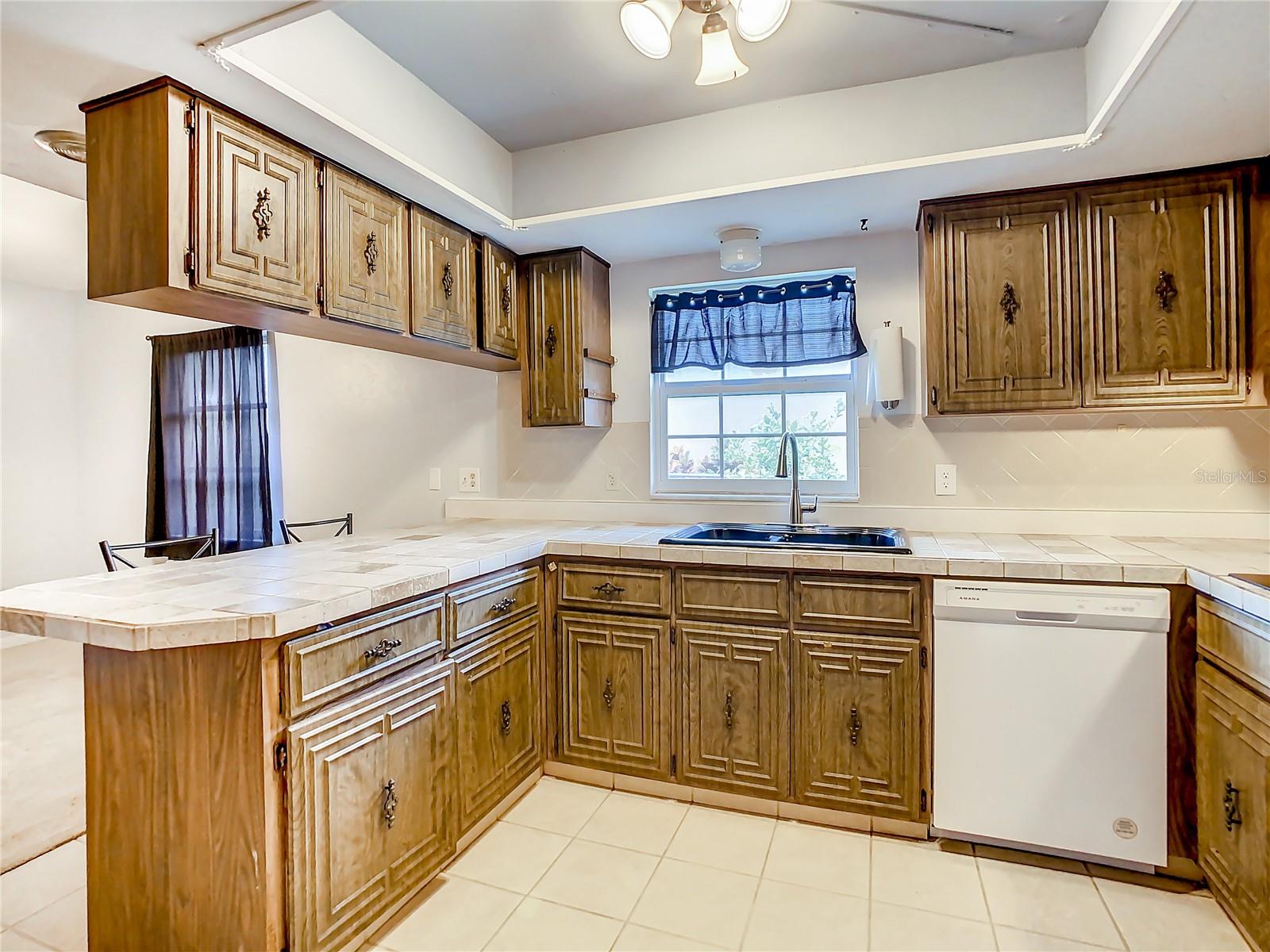 CRESCENT COVE - Residential