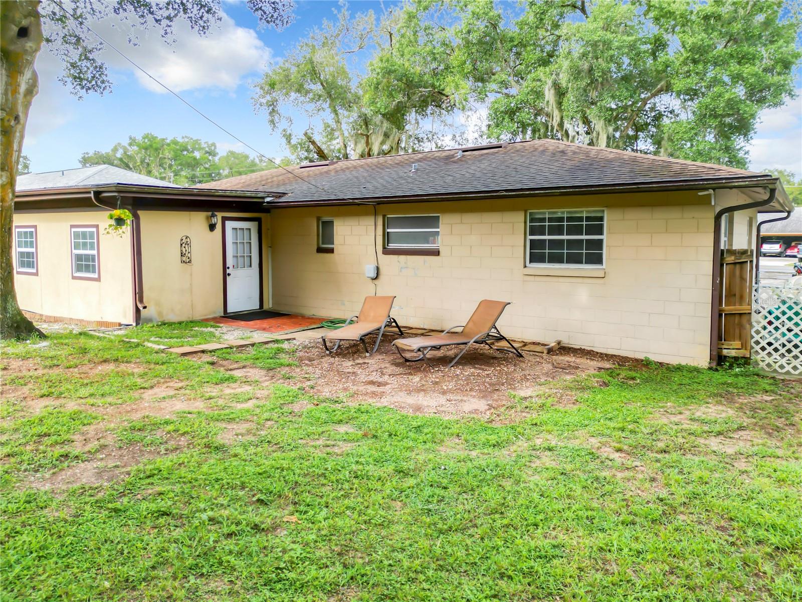 CRESCENT COVE - Residential