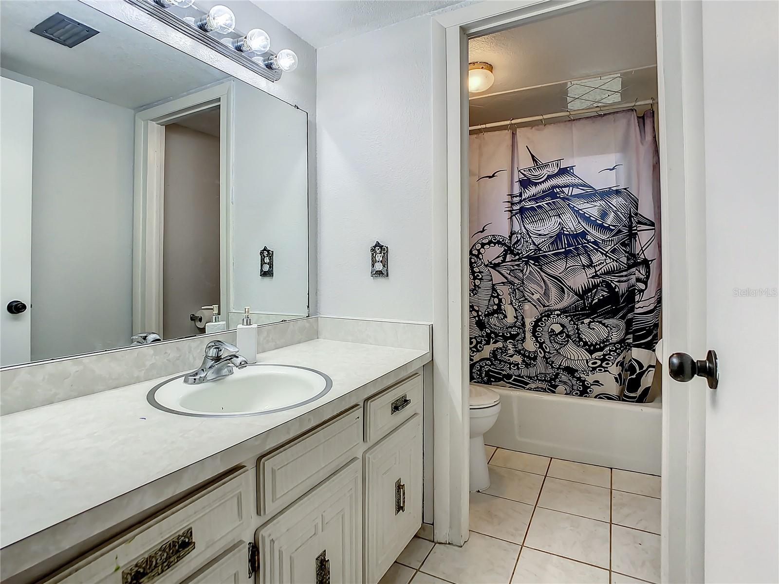 CRESCENT COVE - Residential