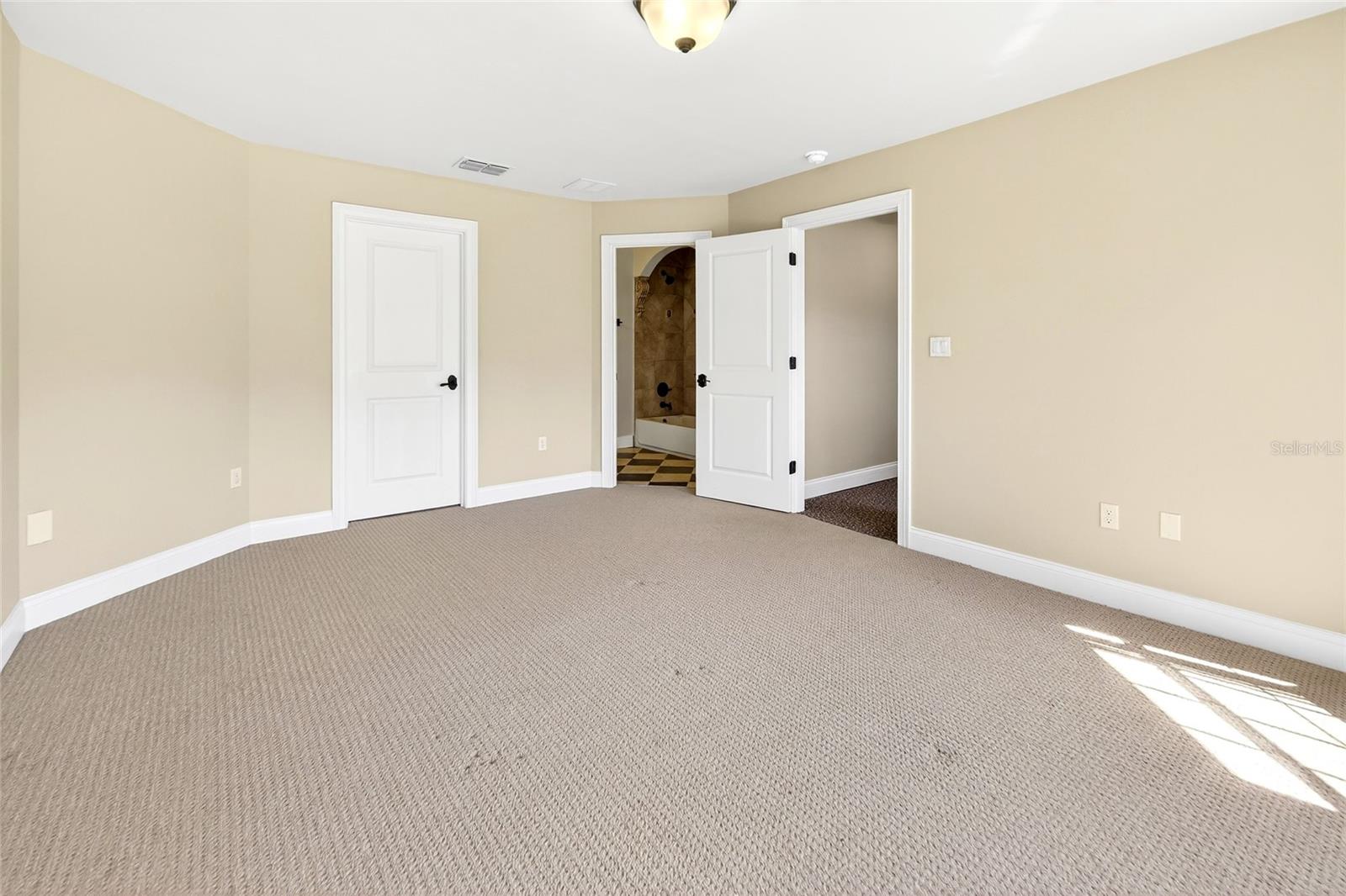 SANTA FE FOREST - Residential