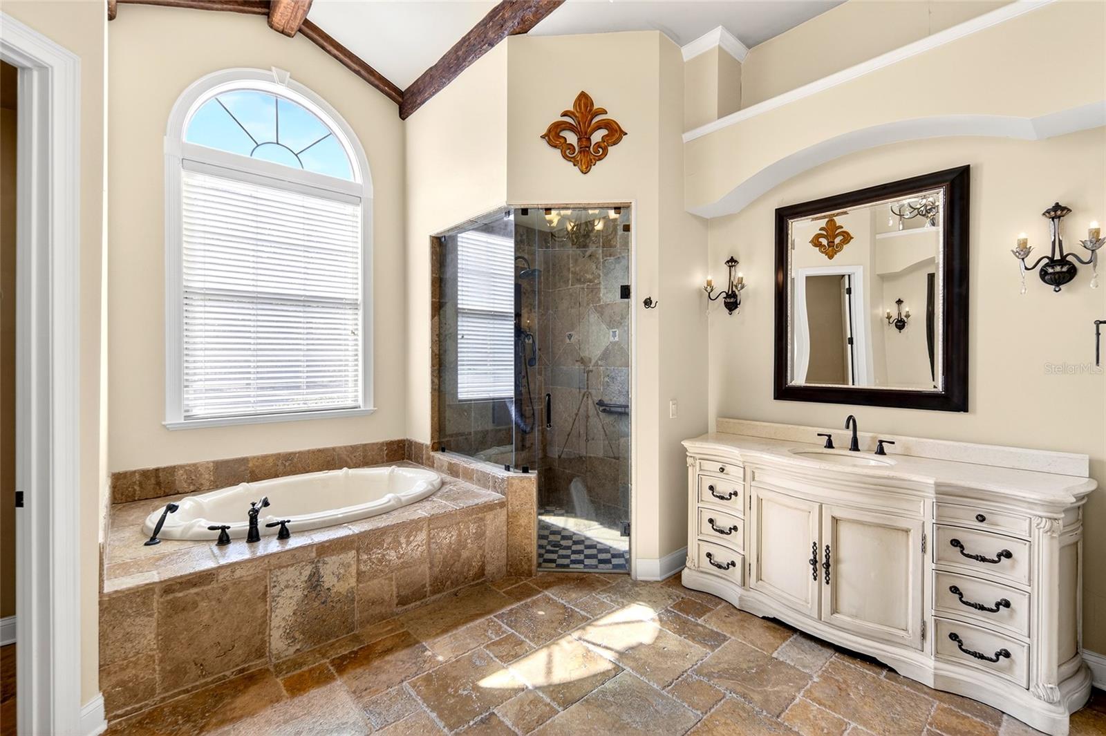 SANTA FE FOREST - Residential