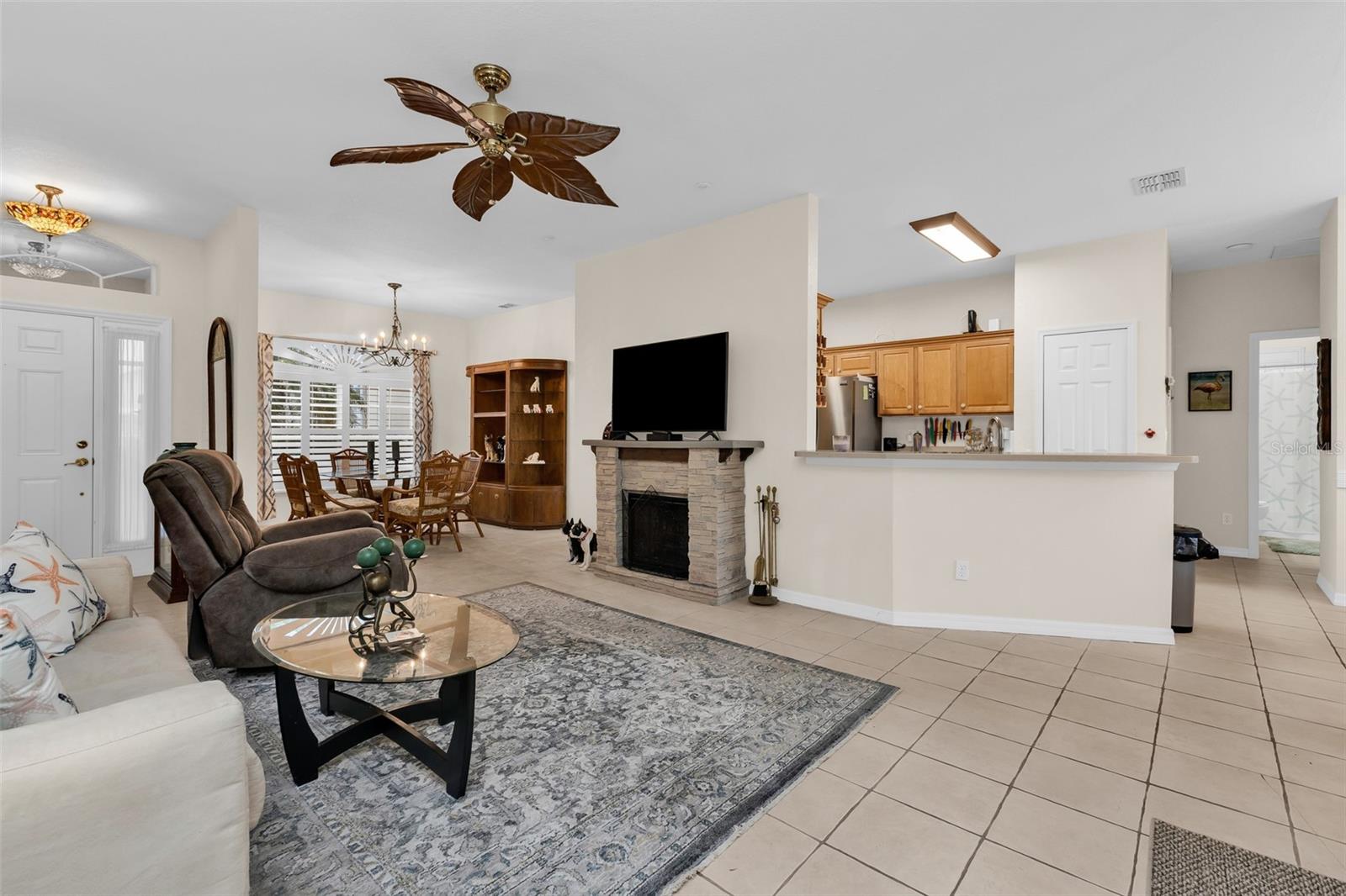 KINGS GATE PH 03 - Residential