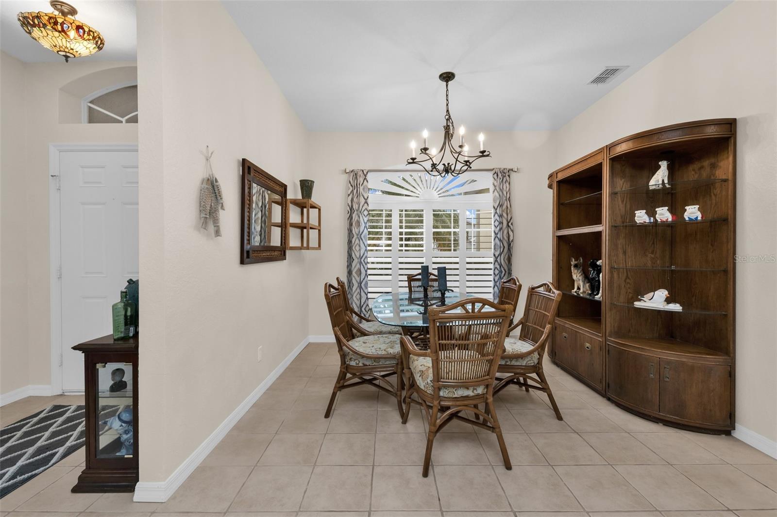 KINGS GATE PH 03 - Residential