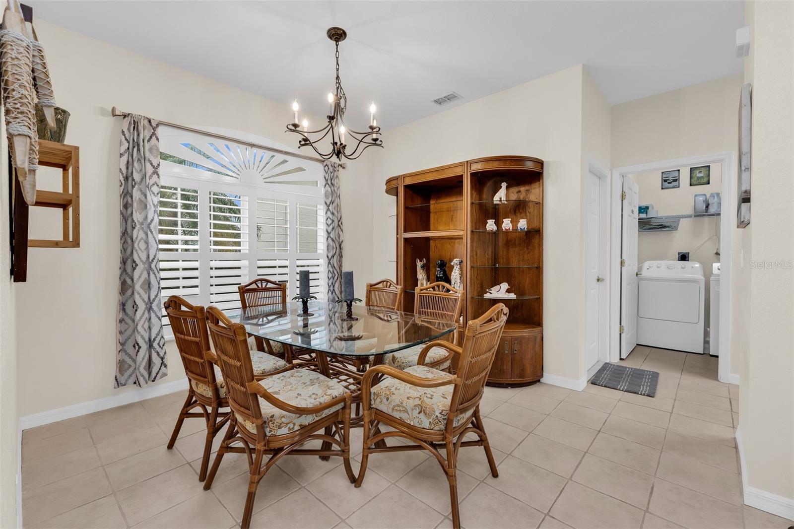 KINGS GATE PH 03 - Residential