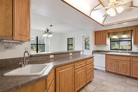Tiny photo for 385 N Cornish Point, Lecanto, FL 34461 (MLS # OM729625)