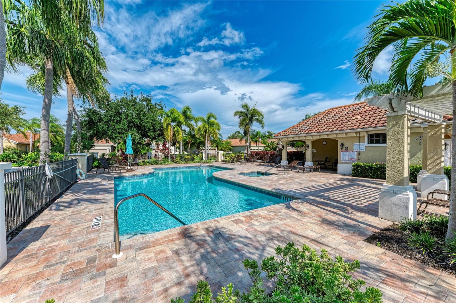 LAKEWOOD RANCH COUNTRY CLUB VILLAGE EE 2A-2E - Residential