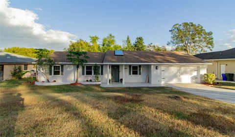 A home in LAKELAND