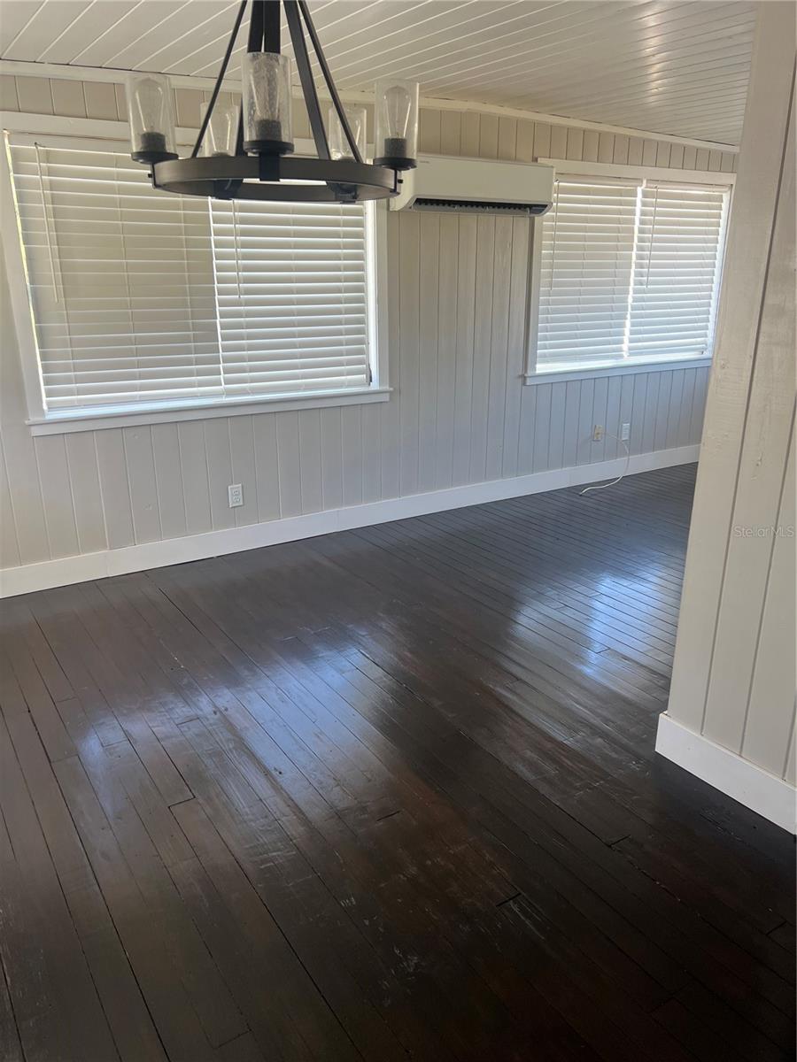 BAY SHORES - Residential